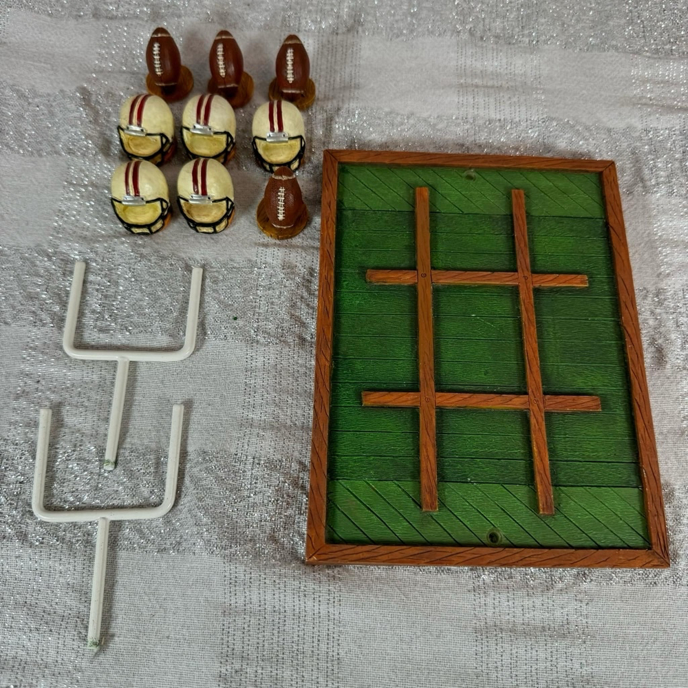 Russ Berrie Football Tic Tac Toe Game Handpainted Sports Decor 17450 Complete - Picture 6 of 8